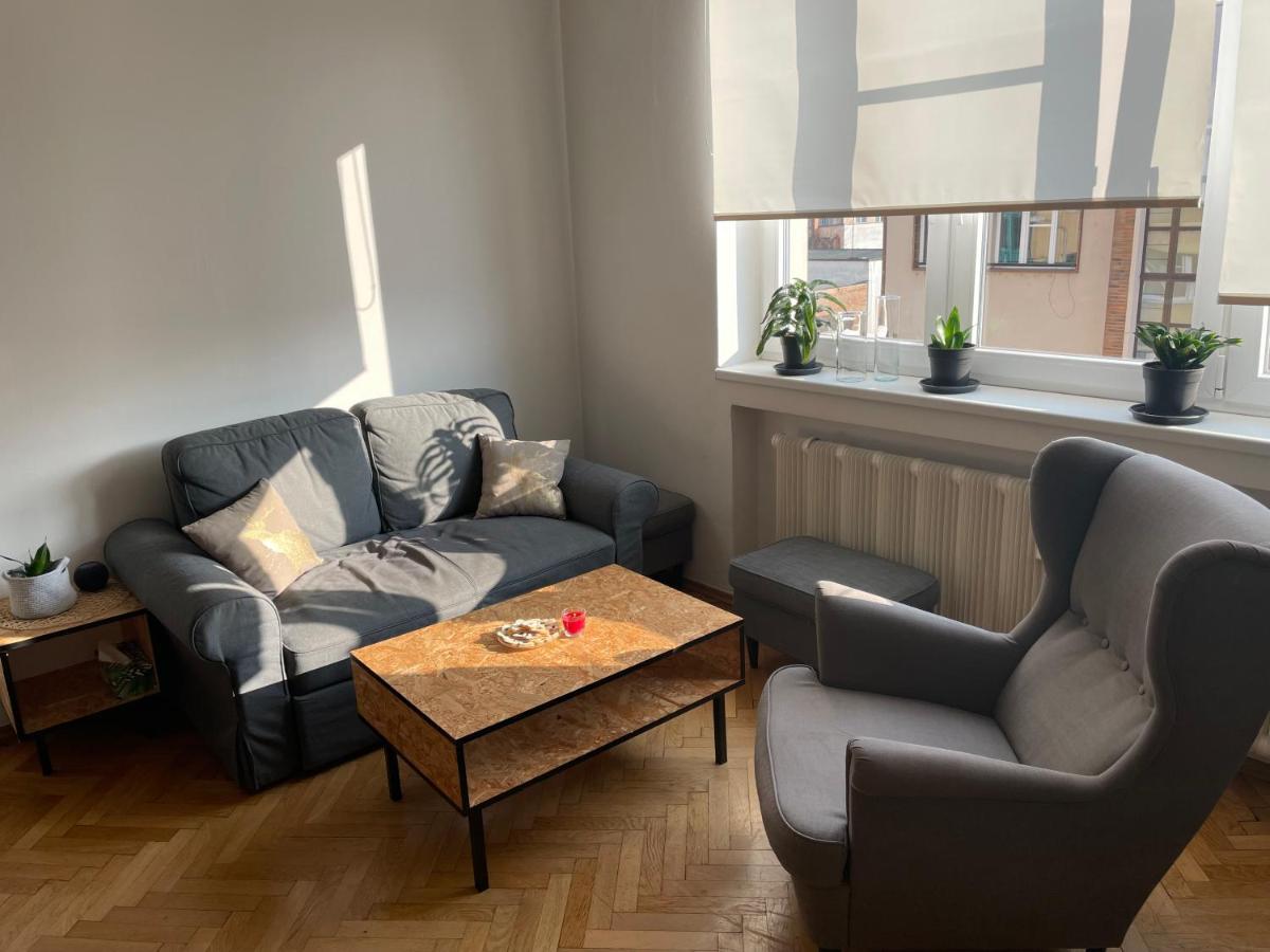 Cozy Apartment Near The City Center Hradec Králové Esterno foto